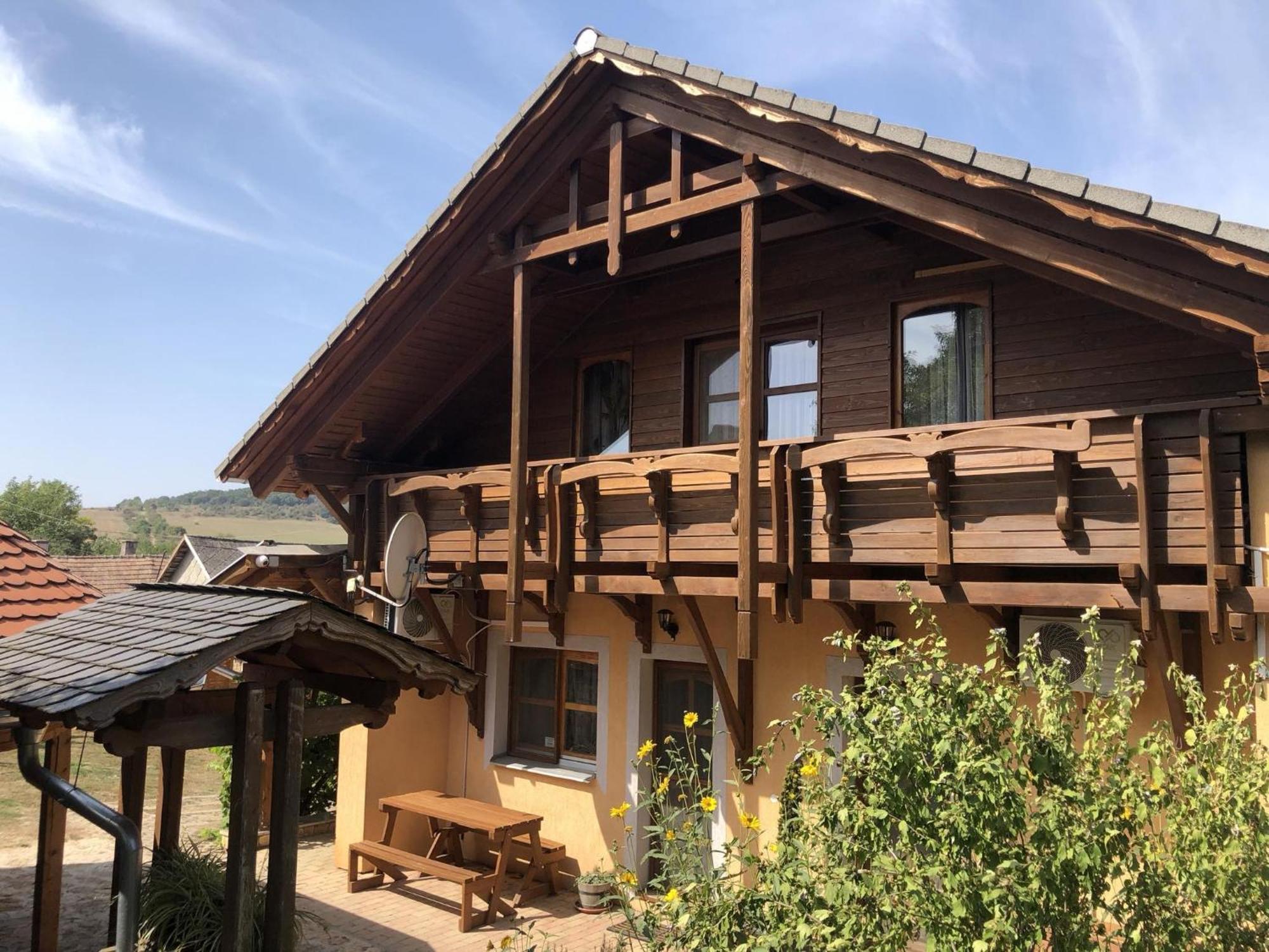 Tiszafa Vendeghaz Szentgal Hotel Luaran gambar